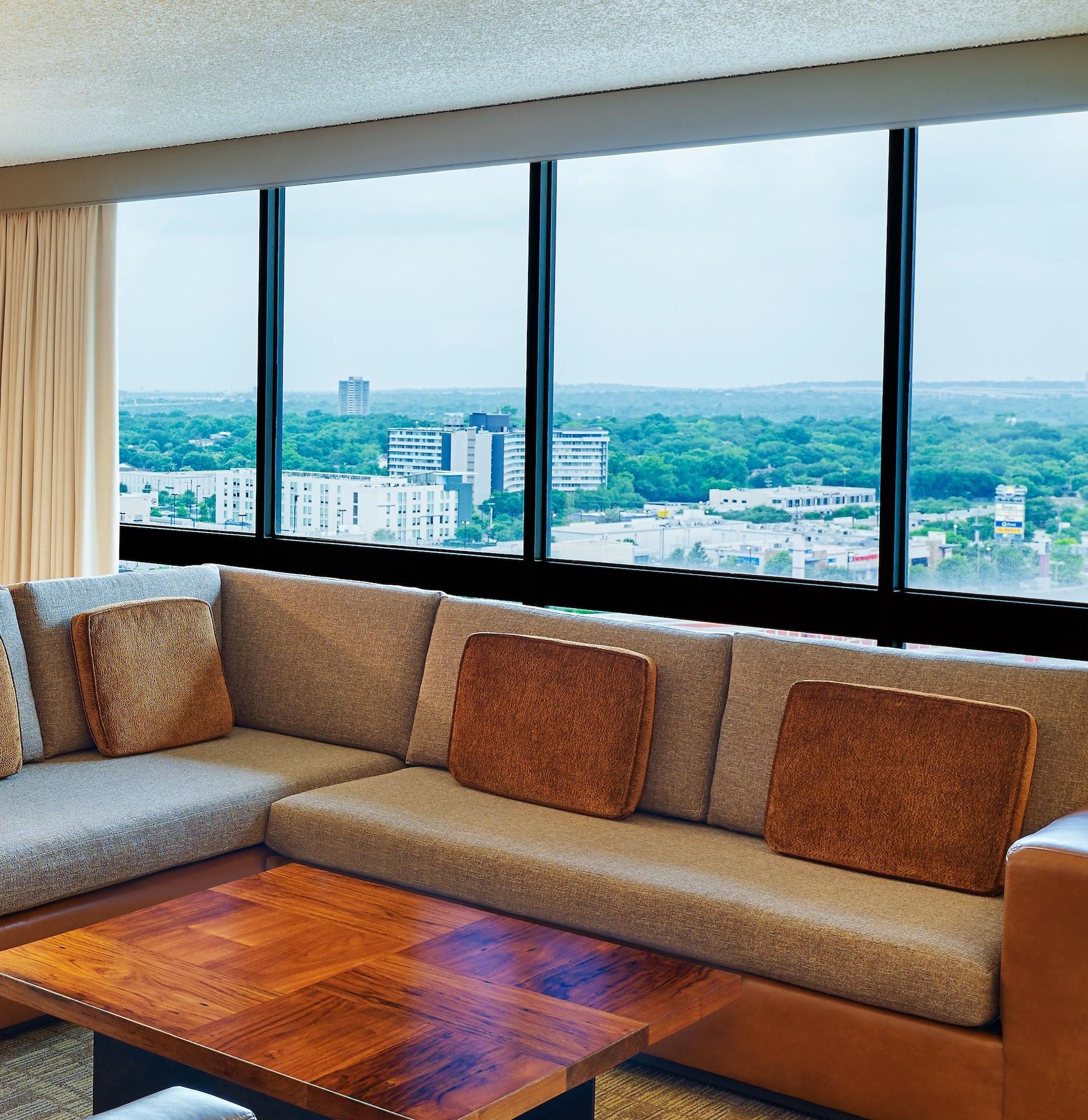 Отель Doubletree By Hilton San Antonio Airport Экстерьер фото