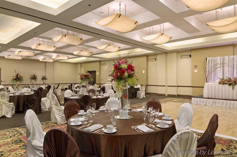 Отель Doubletree By Hilton San Antonio Airport Ресторан фото