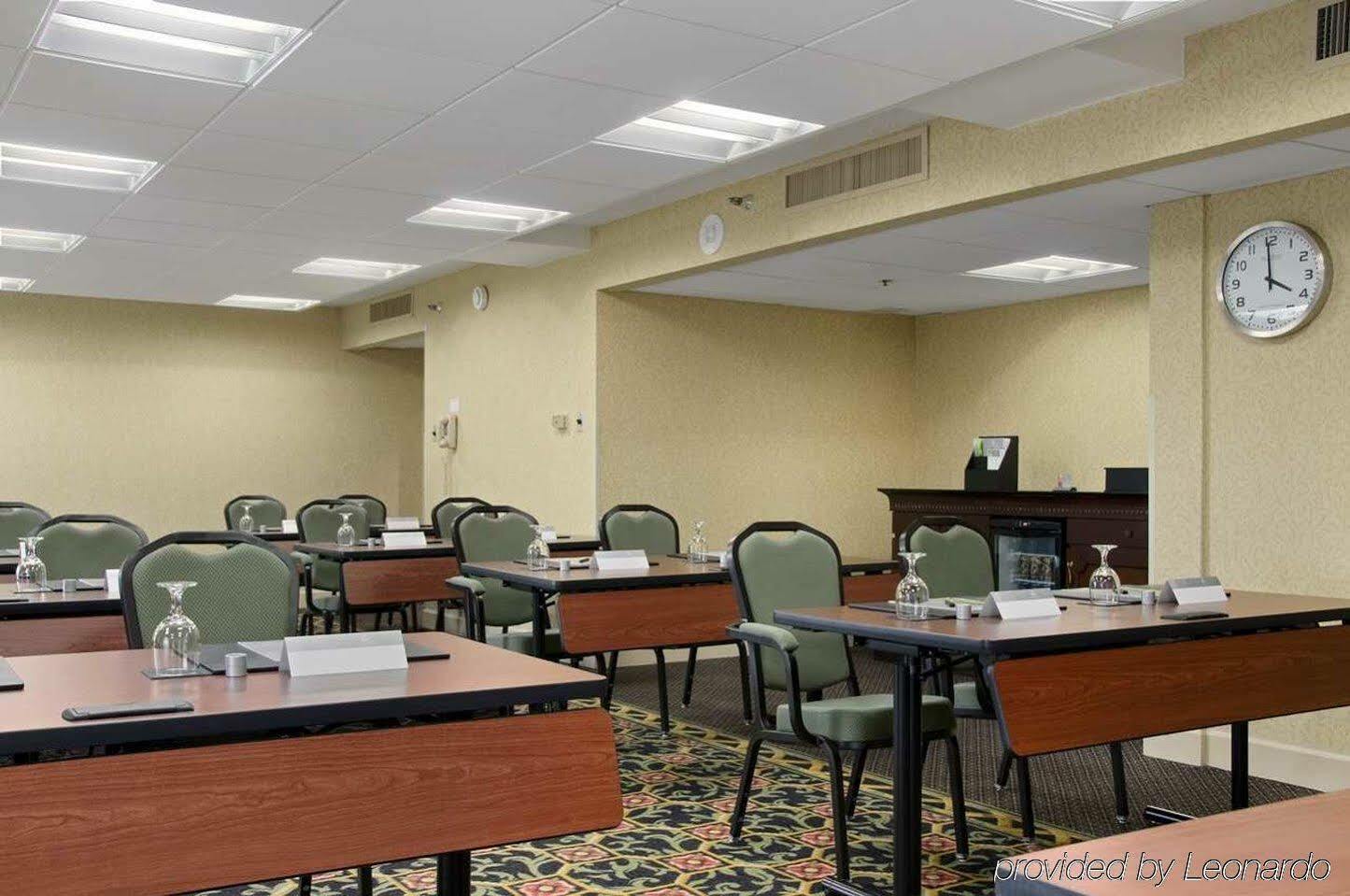 Отель Doubletree By Hilton San Antonio Airport Удобства фото